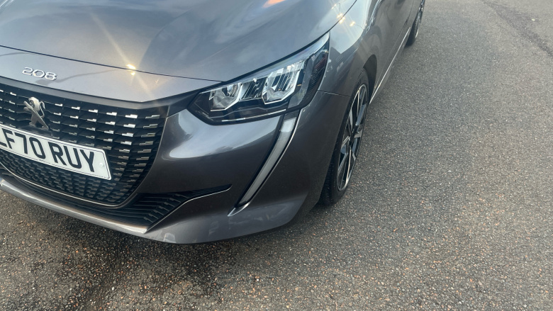 Peugeot 208 1.2 PureTech 100 Allure Premium 5dr Petrol Hatchback